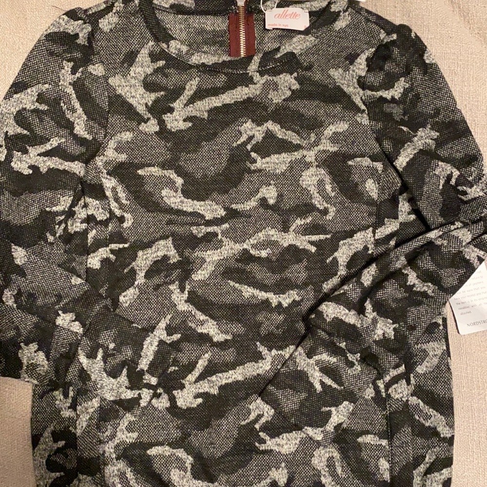 Nursing top, NWT